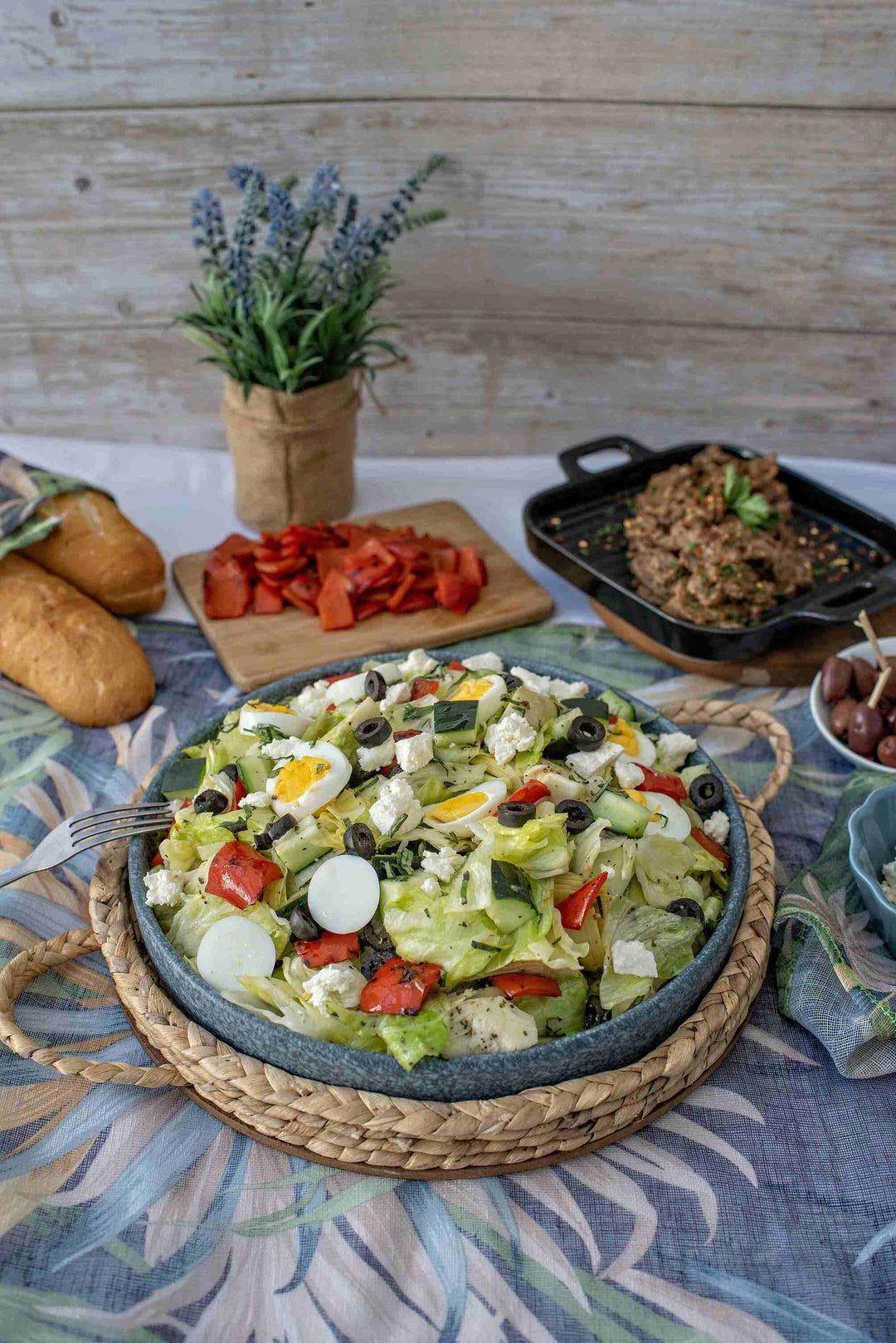 Simple Mediterranean Salad