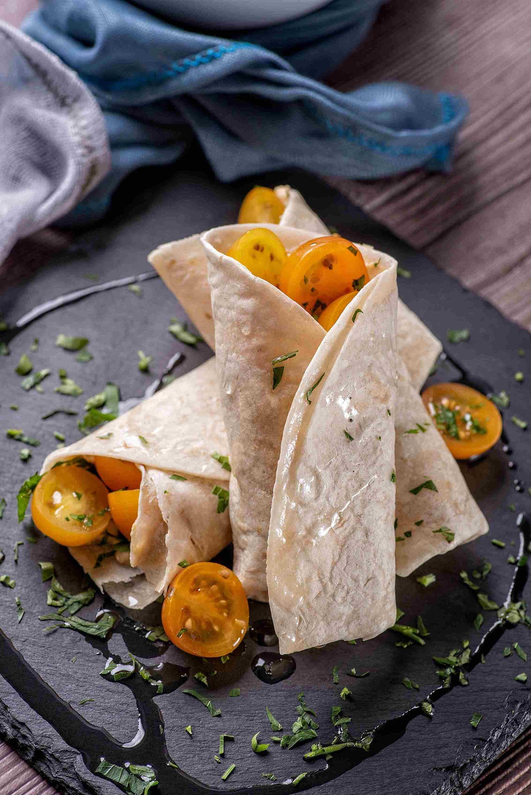 Quick Hummus & Tomato Wrap