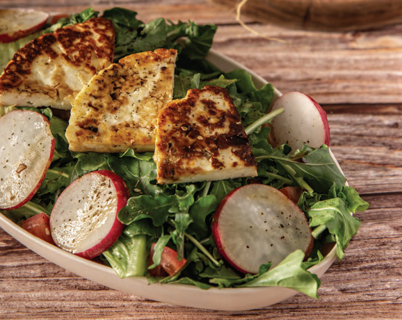 Lebanese Fattoush with Halloumi